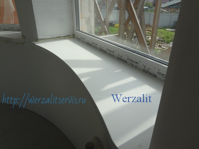 Радиусный подоконник Werzalit в овальной комнате